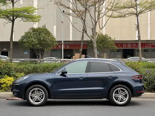 Porsche Macan 2015