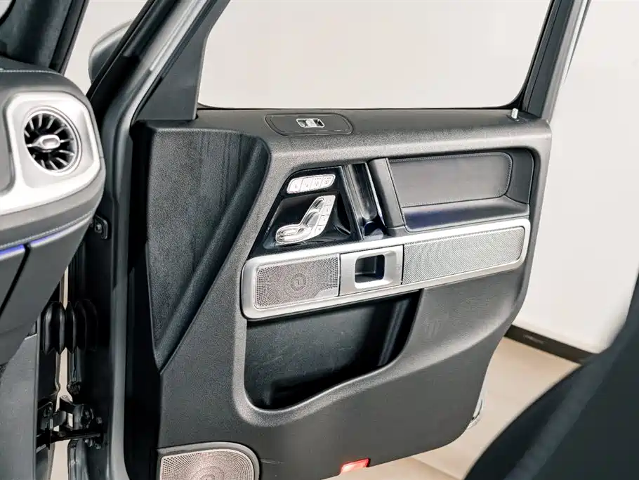 Mercedes-Benz G-Class 2022 — фото 16