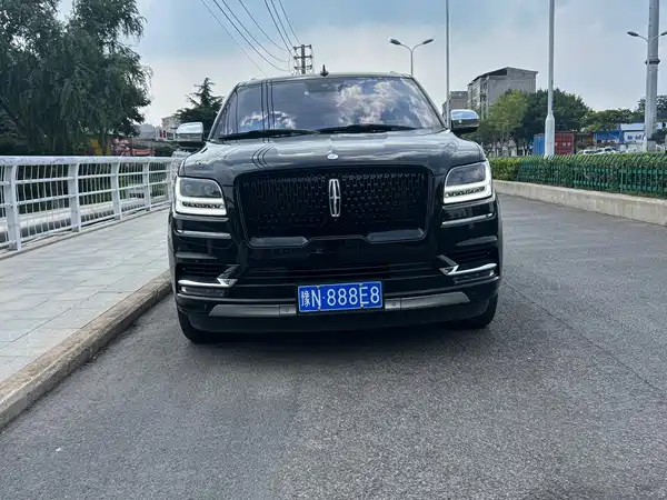 Lincoln Navigator 2020