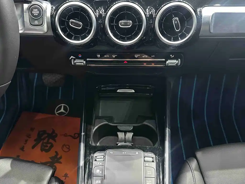 Mercedes-Benz GLB 2020 — фото 13