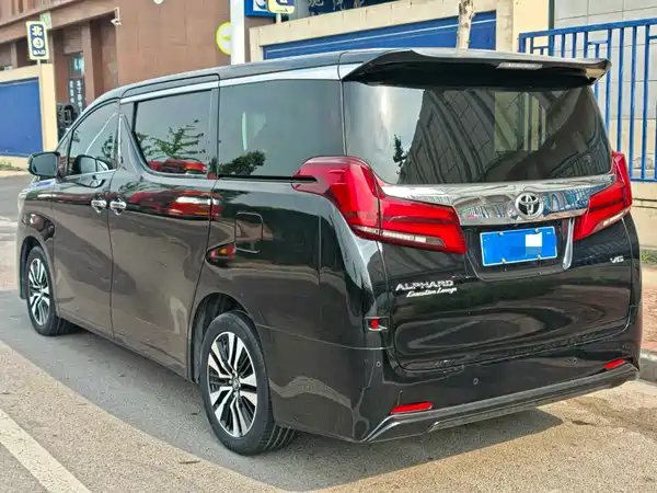 Toyota Alphard 2018
