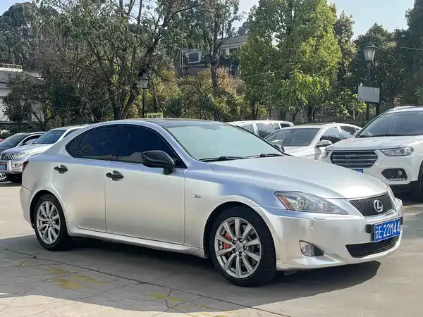 Lexus IS 2006