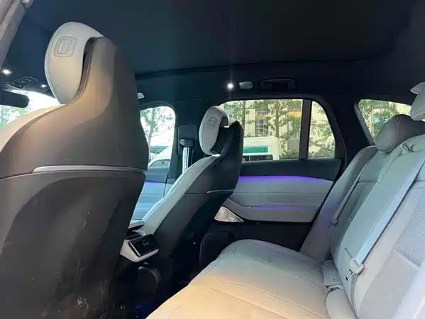 NIO ES6 2024