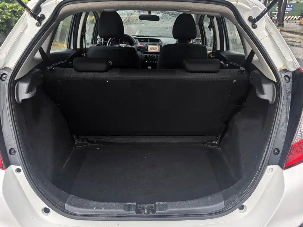 Honda Fit 2014 — фото 14