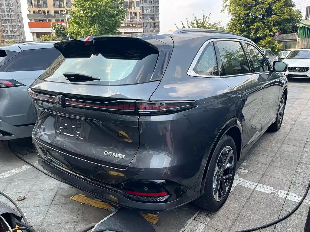 Changan CS75PLUS 2025 — фото 4