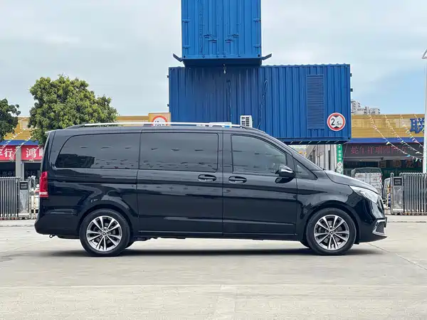 Mercedes-Benz V-Class 2022