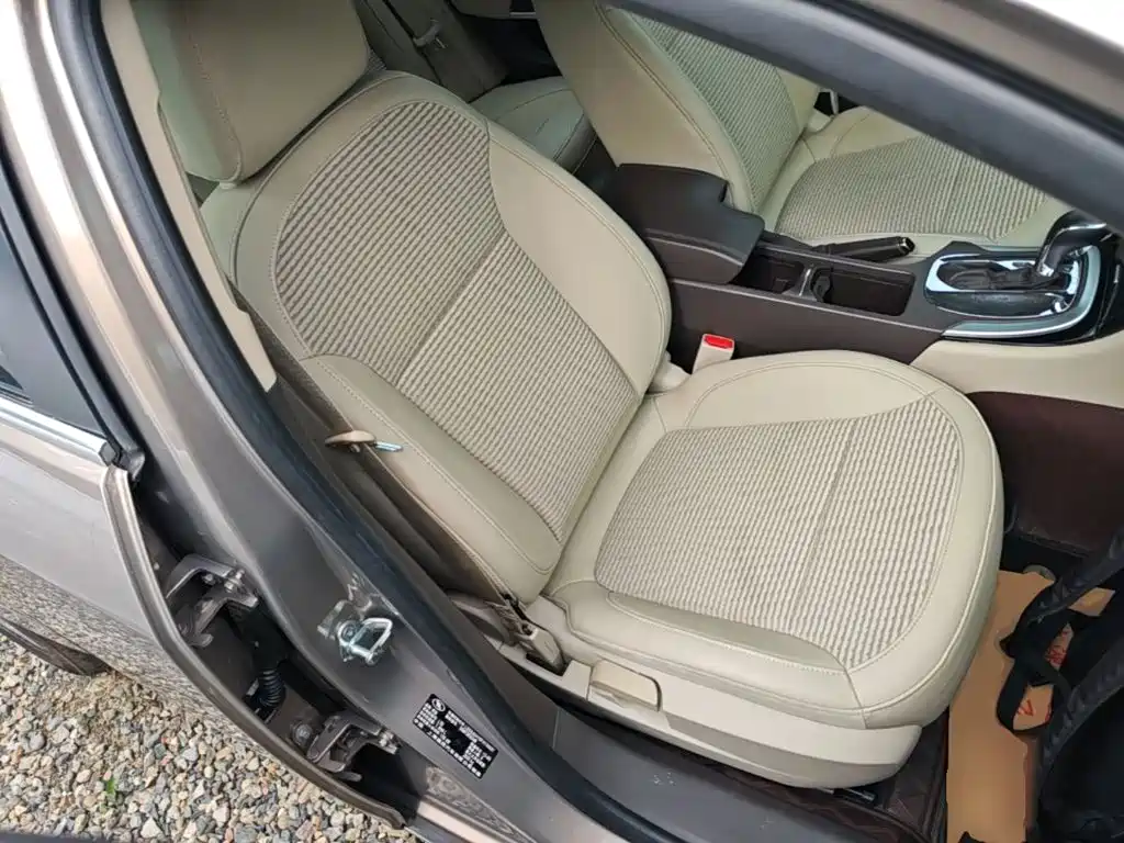 Buick Regal 2015 — фото 25