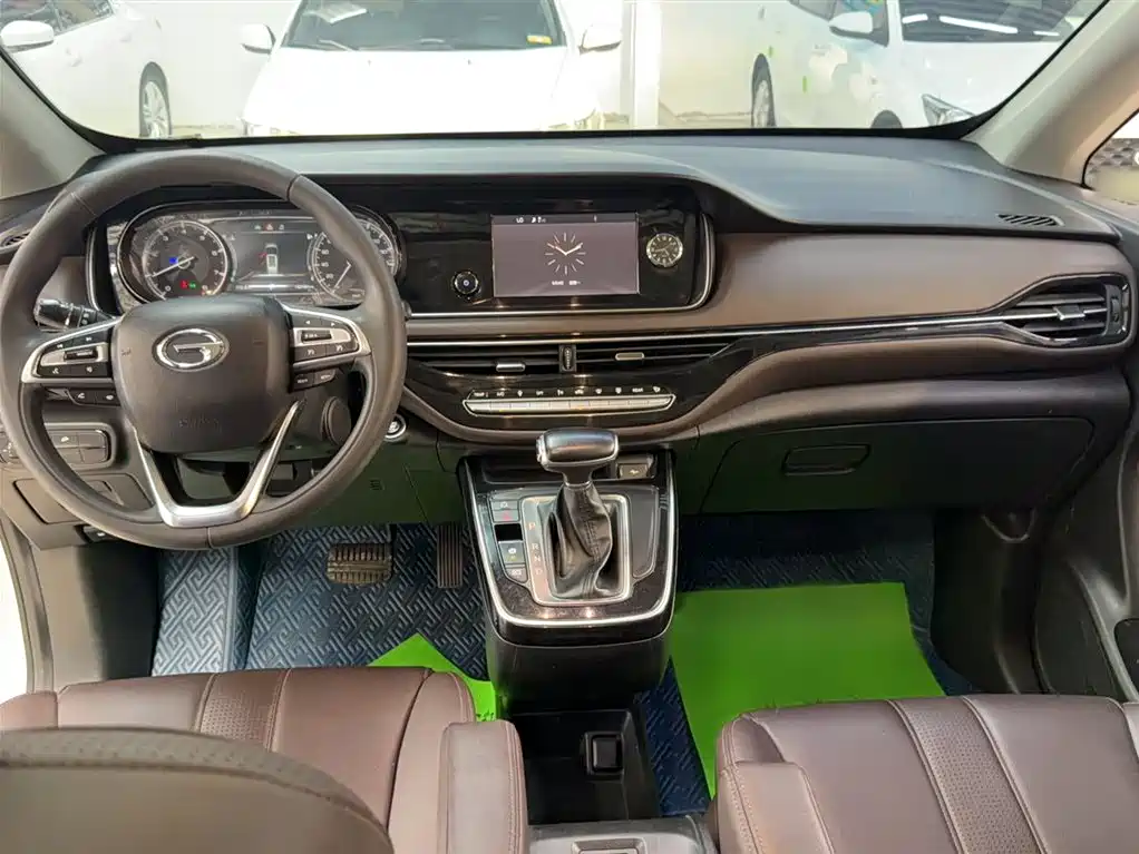 GAC Motor Trumpchi M6 2019 — фото 16
