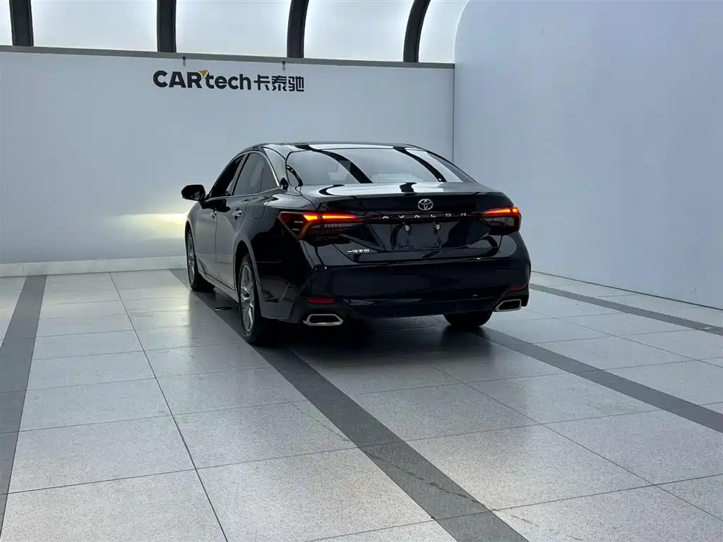 Toyota Avalon 2022 — фото 14