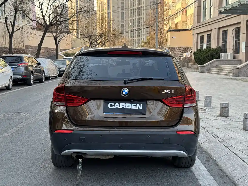 BMW X1 2013 — фото 8