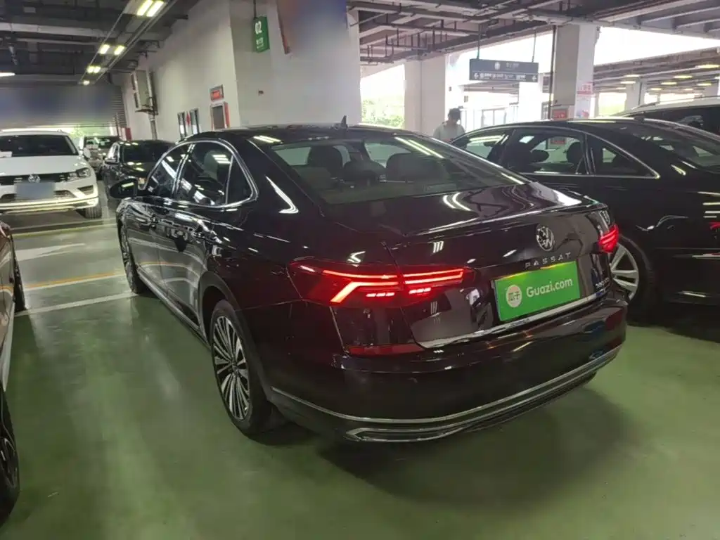 Volkswagen Passat 2021