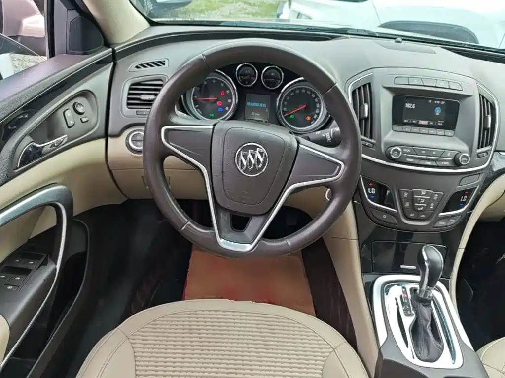 Buick Regal 2015 — фото 11