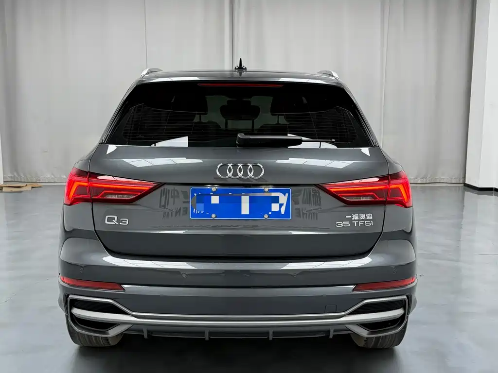 Audi Q3 2021 — фото 15