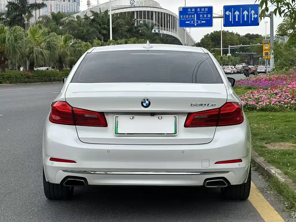 BMW 5 Series New Energy 2018 — фото 5