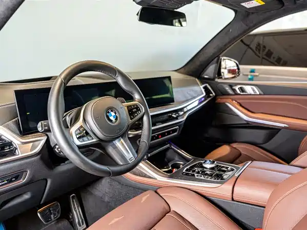 BMW X7 2023