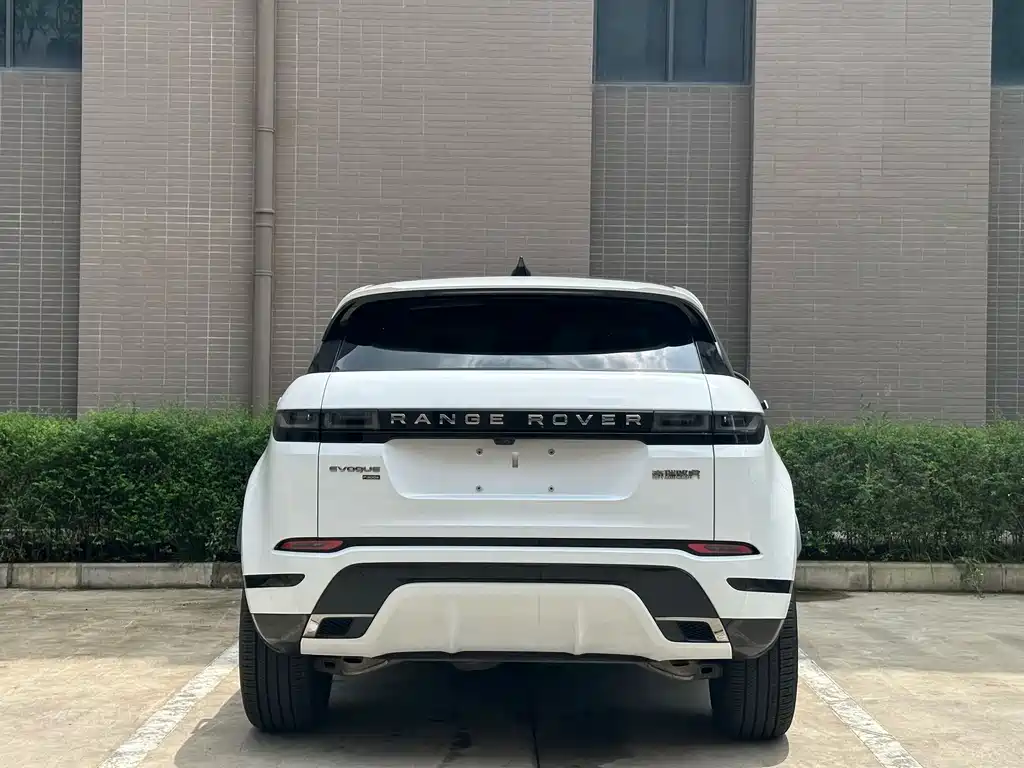 Land Rover Evoque PHEV 2023 — фото 11