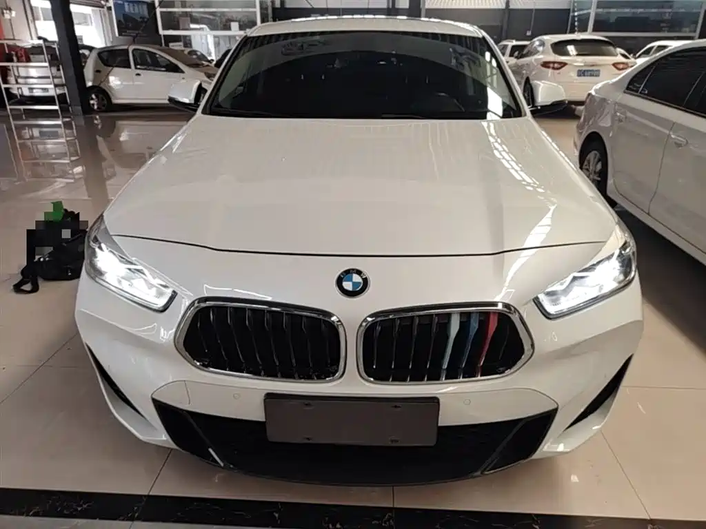 BMW X2 2022 — фото 3