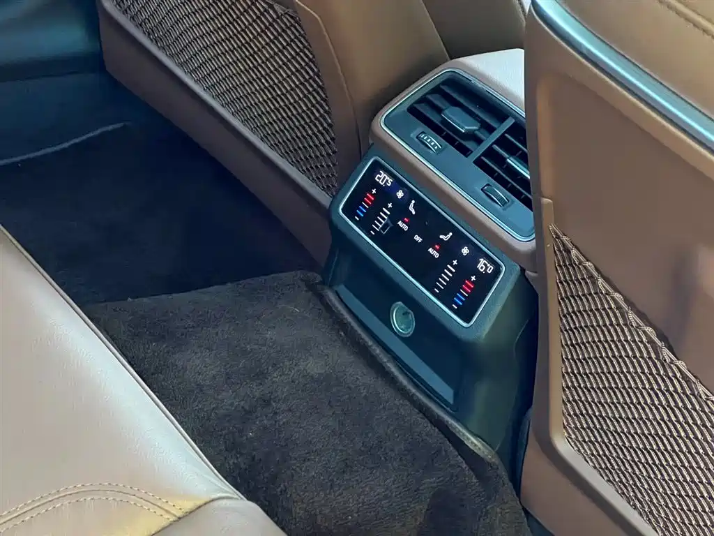 Audi A6L 2019 — фото 16