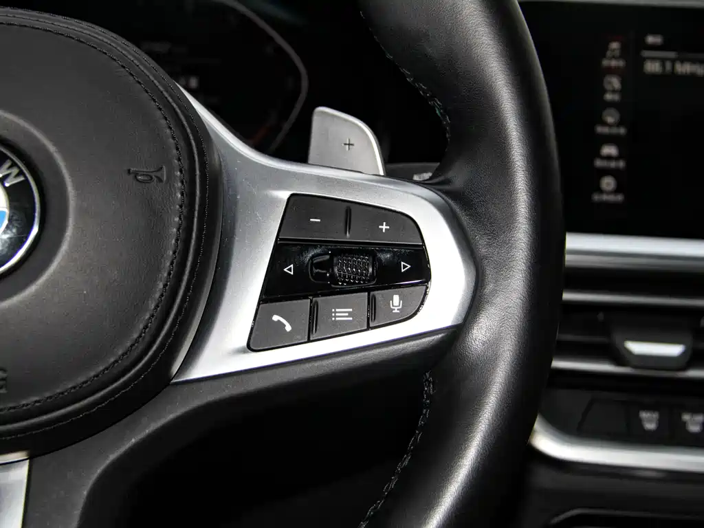 BMW 3 Series 2022 — фото 13