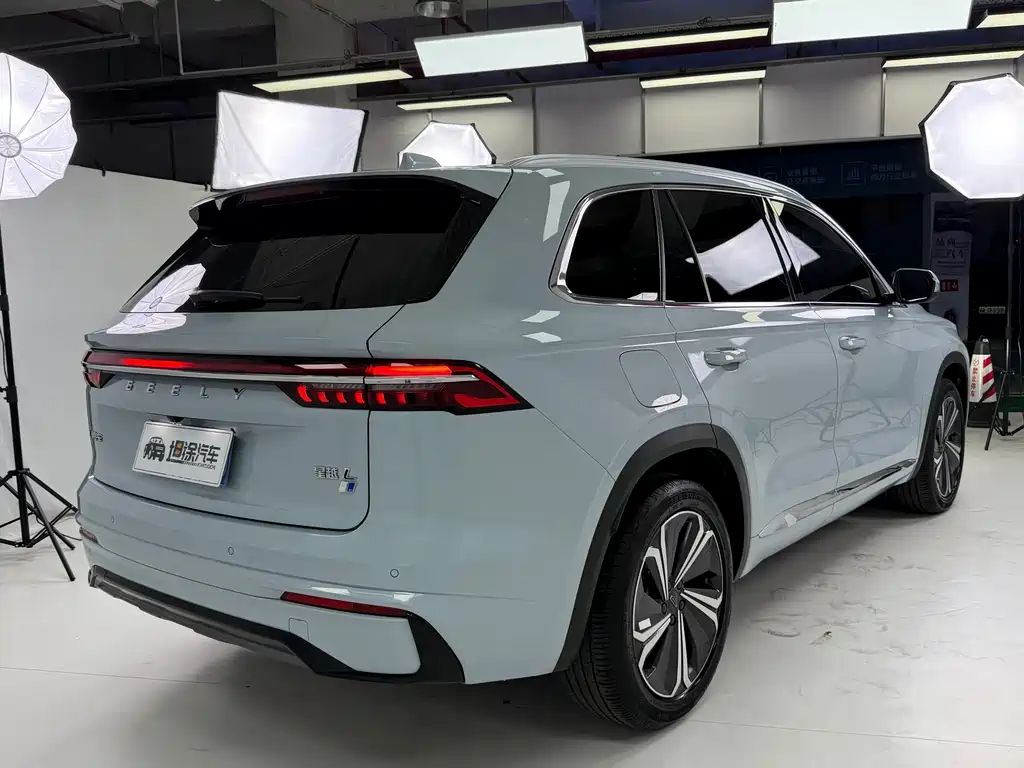 Geely Xingyue L 2022 — фото 29