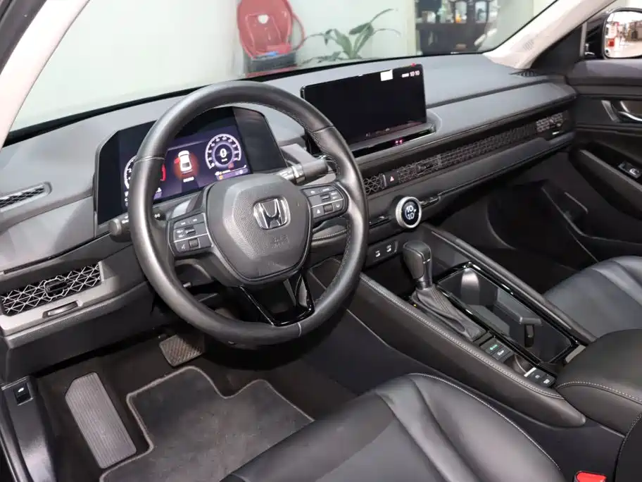 Honda Accord 2024 — фото 10