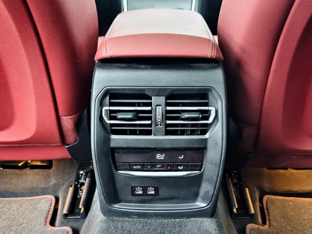 BMW 3 Series 2023 — фото 16
