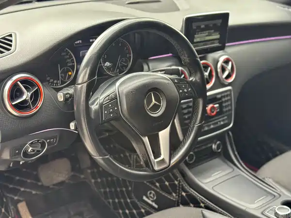 Mercedes-Benz A-Class 2013