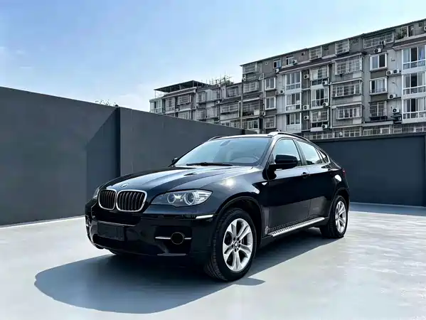 BMW X6 2011