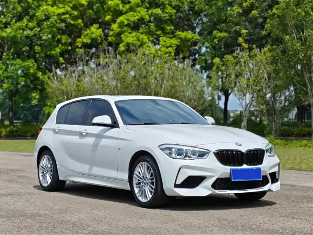 BMW 1 Series 2018 — фото 1