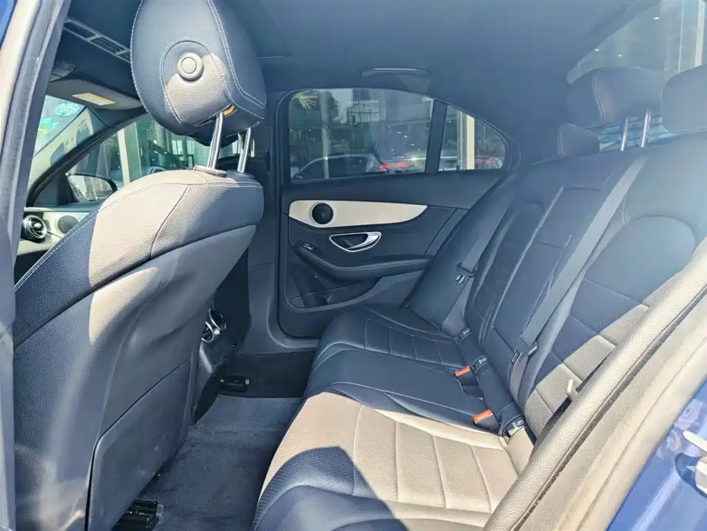 Mercedes-Benz C-Class 2016 — фото 14