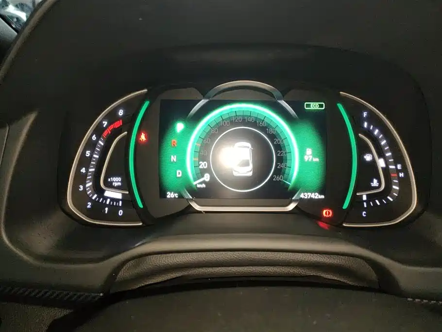 Hyundai Elantra 2020 — фото 14