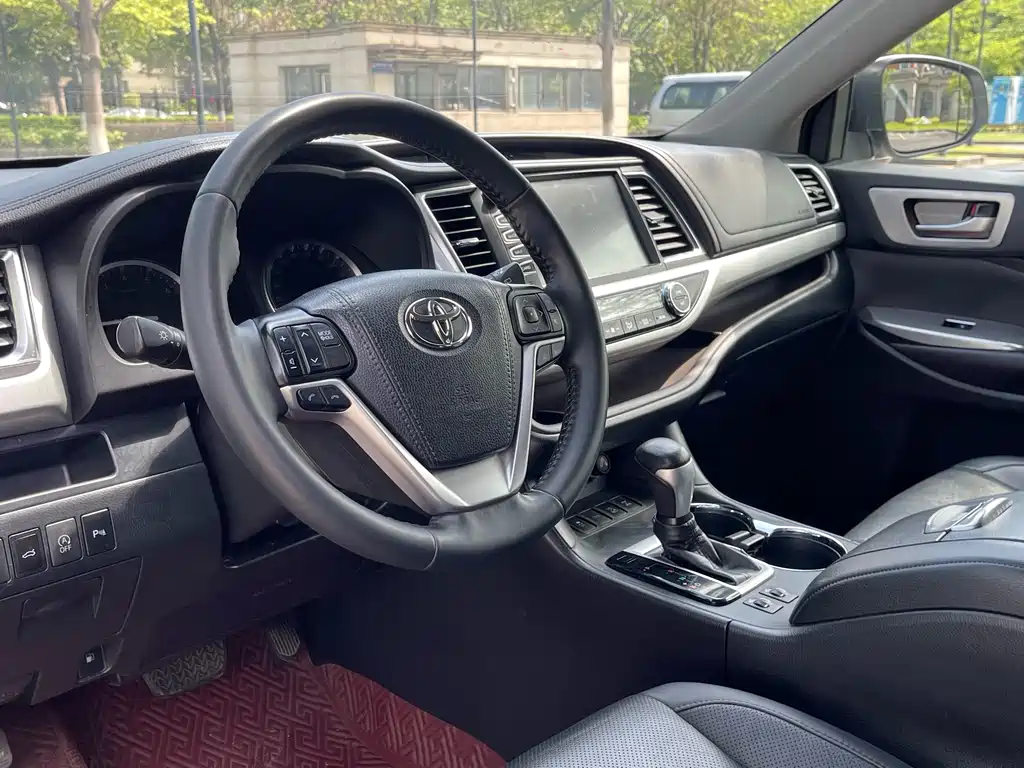 Toyota Highlander 2019 — фото 23