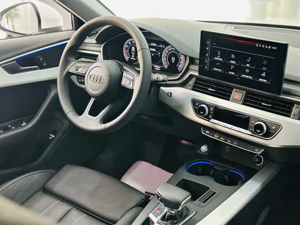 Audi A4L 2021 — фото 15