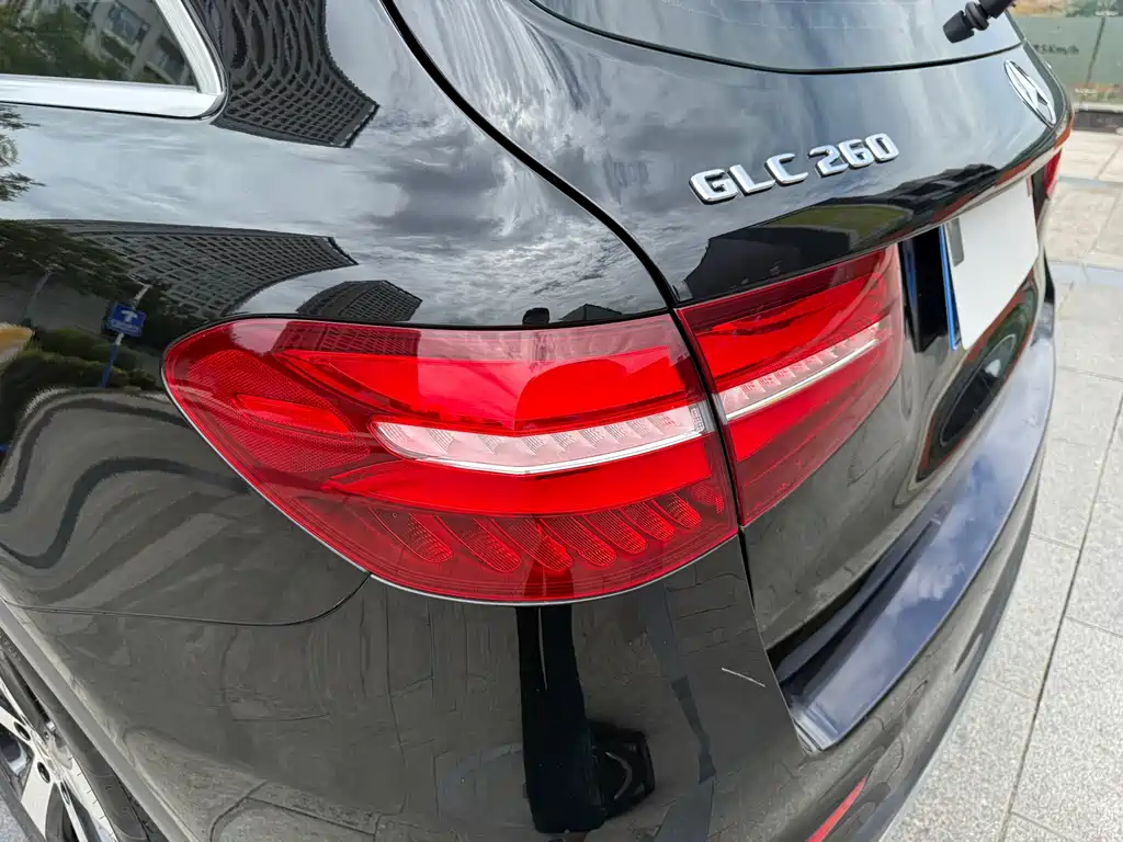 Mercedes-Benz GLC 2018 — фото 40