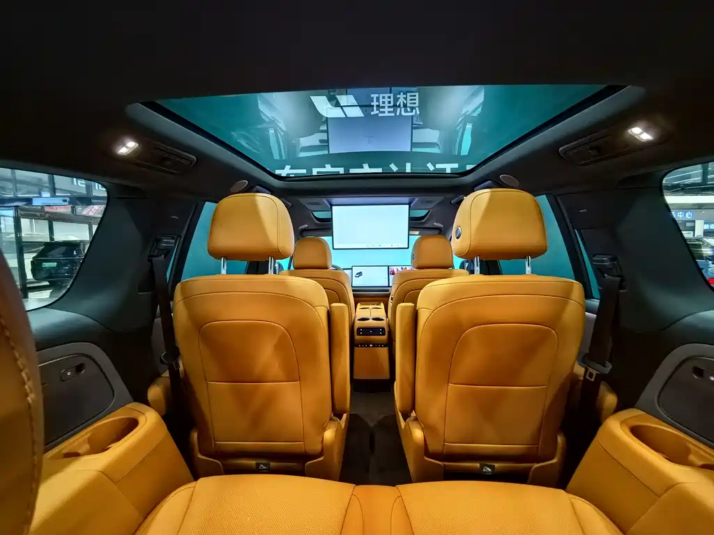 Li Auto i8 2025 — фото 12