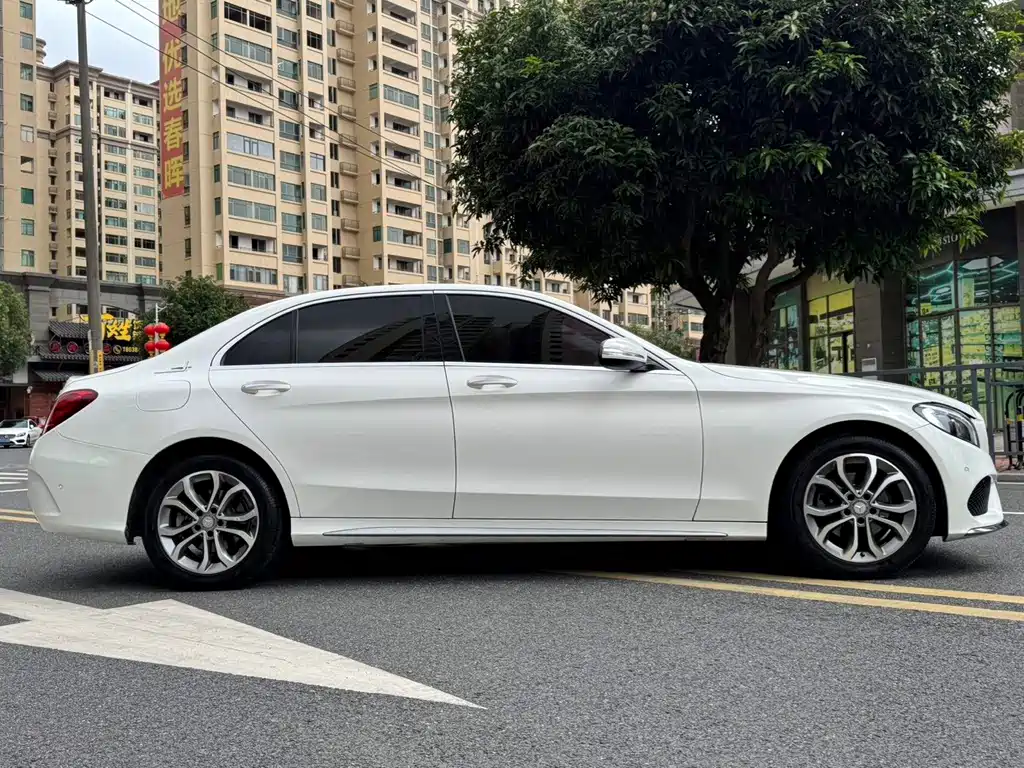 Mercedes-Benz C-Class 2014 — фото 4
