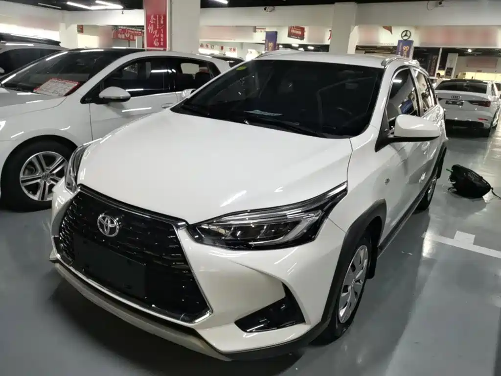Toyota Yaris L 2021 — фото 2