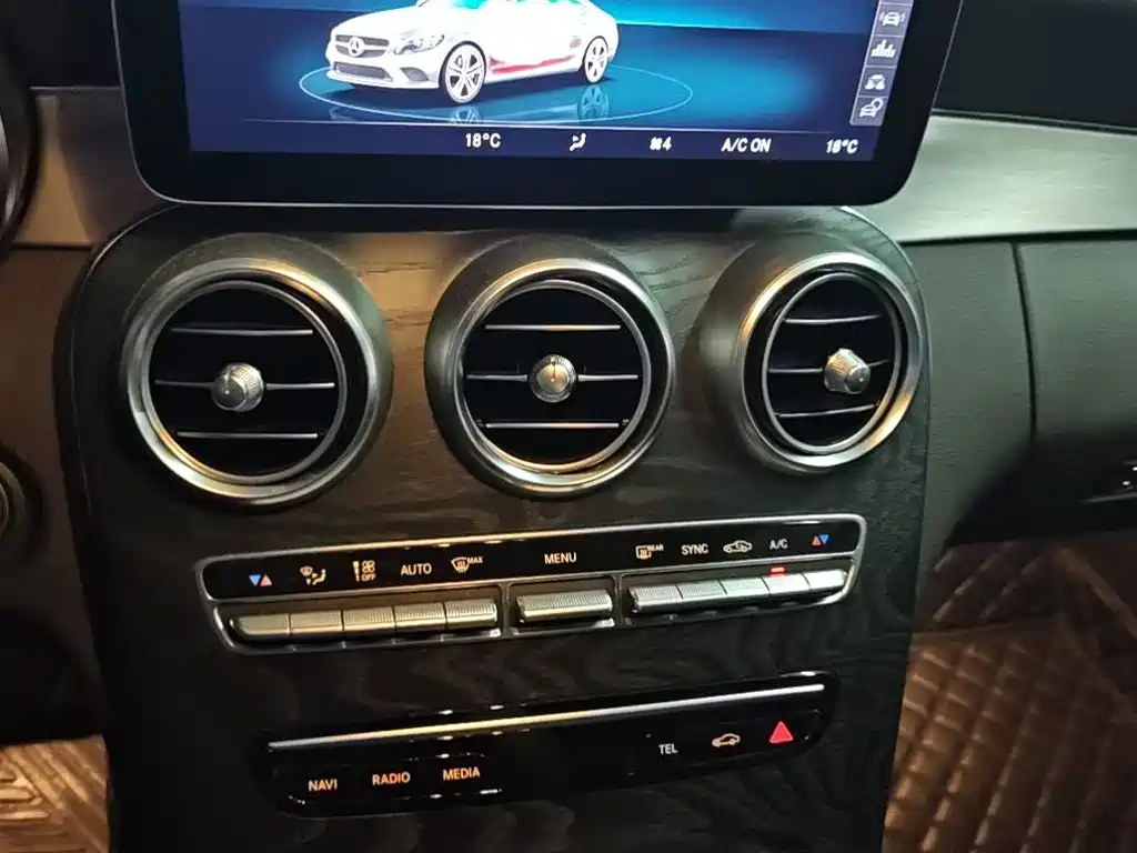Mercedes-Benz C-Class 2019 — фото 4