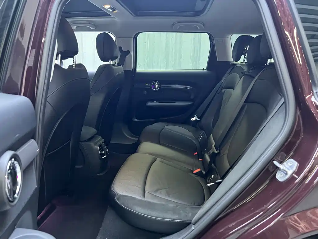 MINI Clubman 2018 — фото 20