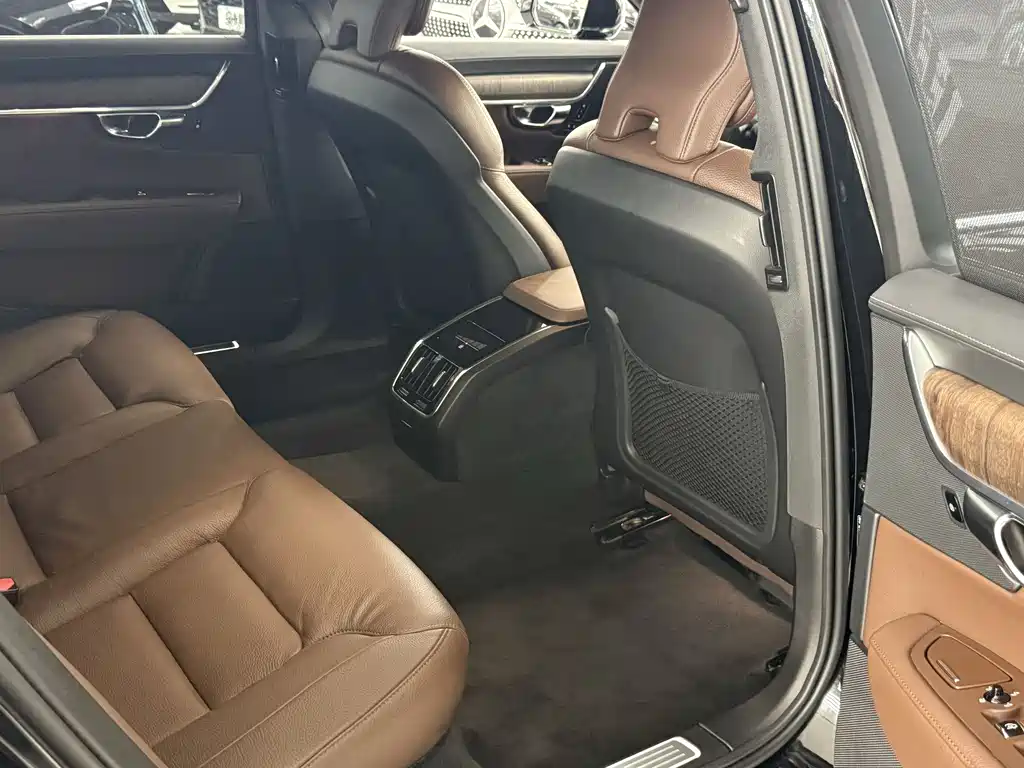 Volvo S90 2022 — фото 17
