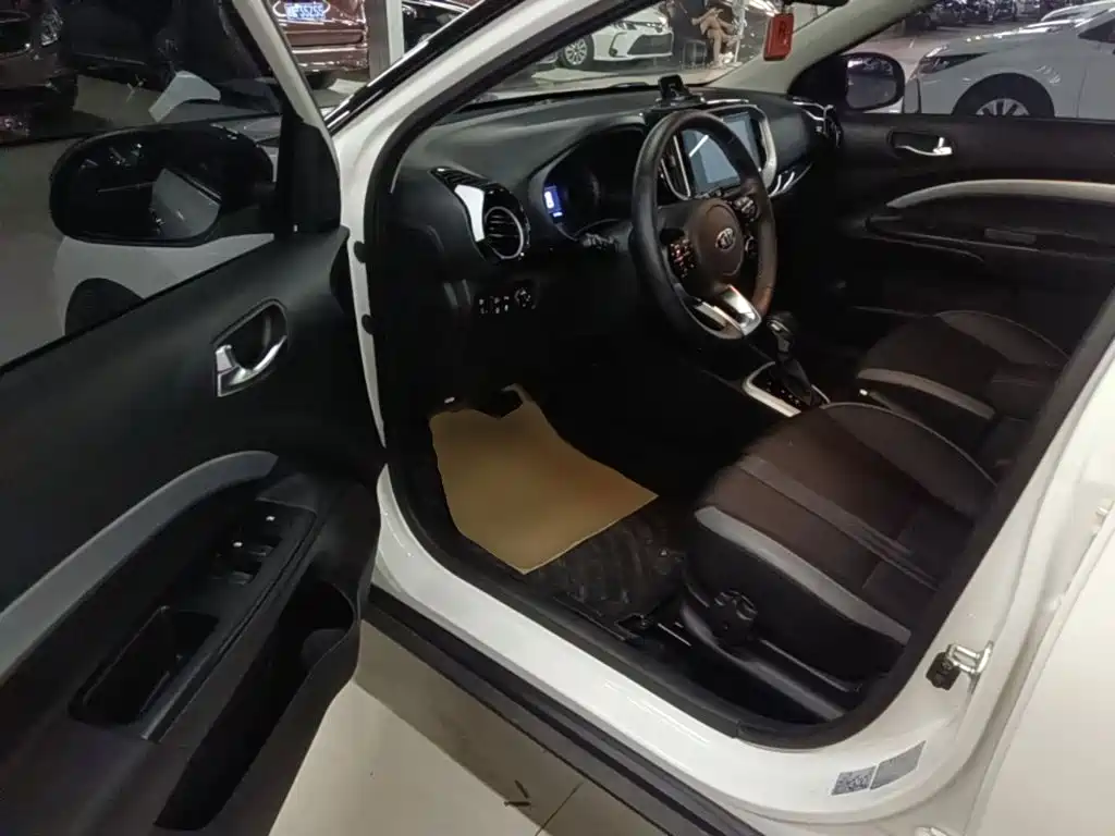 Kia KX1 2021 — фото 16