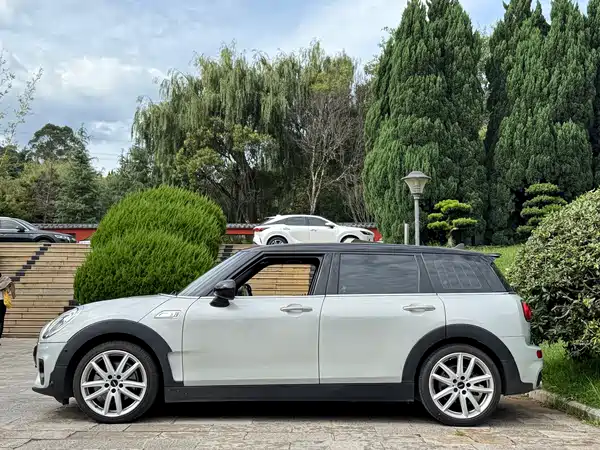 MINI Clubman 2019
