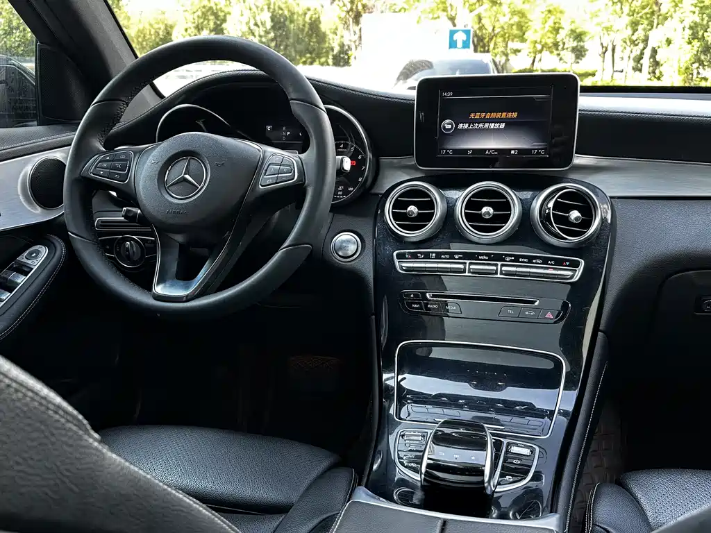 Mercedes-Benz GLC 2017 — фото 4