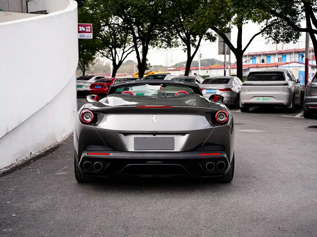 Ferrari Portofino 2019 — фото 14