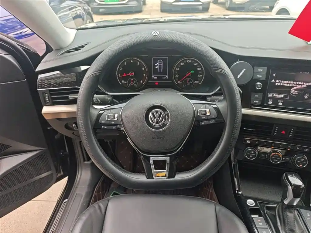 Volkswagen Passat 2020 — фото 11