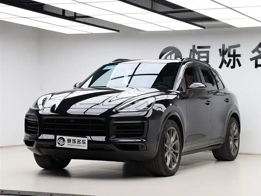 Porsche Cayenne 2022 — фото 36