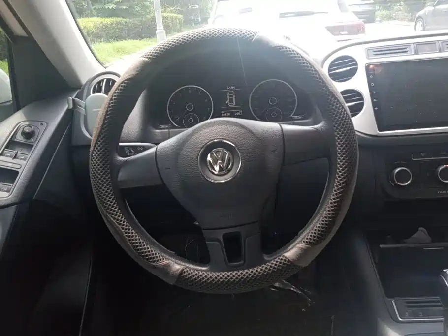 Volkswagen Tiguan 2019 — фото 15