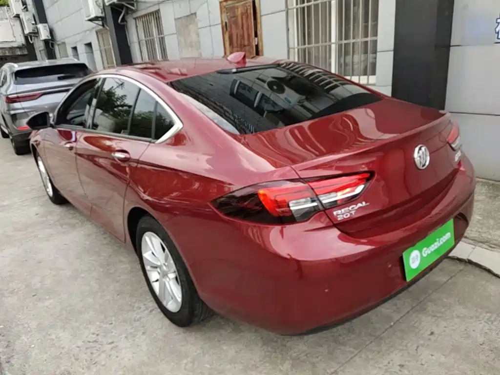 Buick Regal 2020 — фото 23