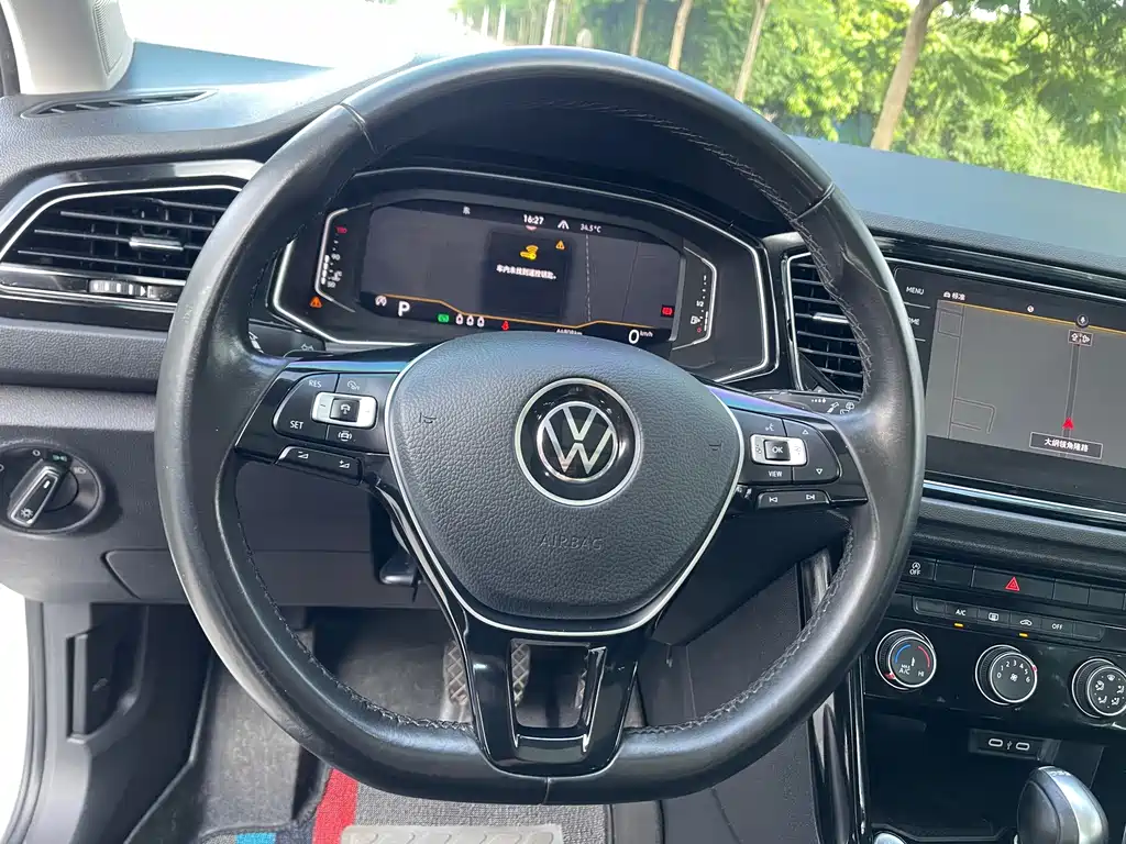 Volkswagen T-Roc 2022 — фото 21