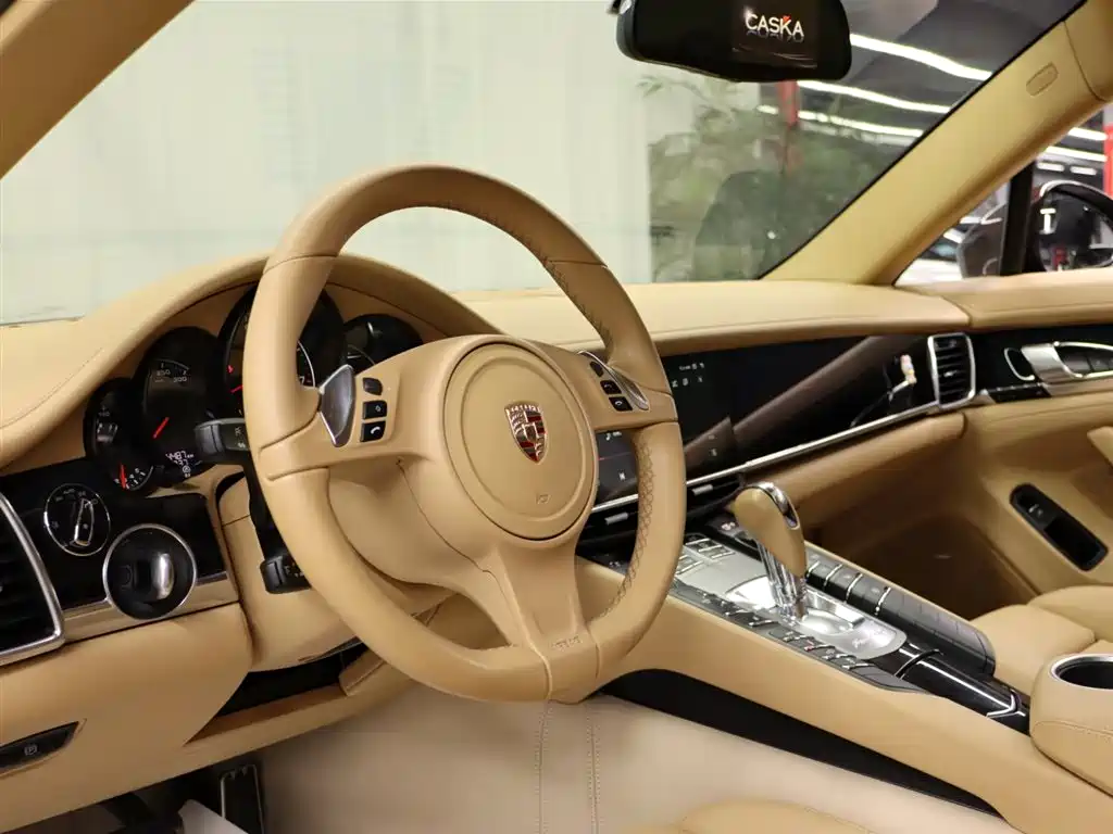 Porsche Panamera 2015 — фото 9